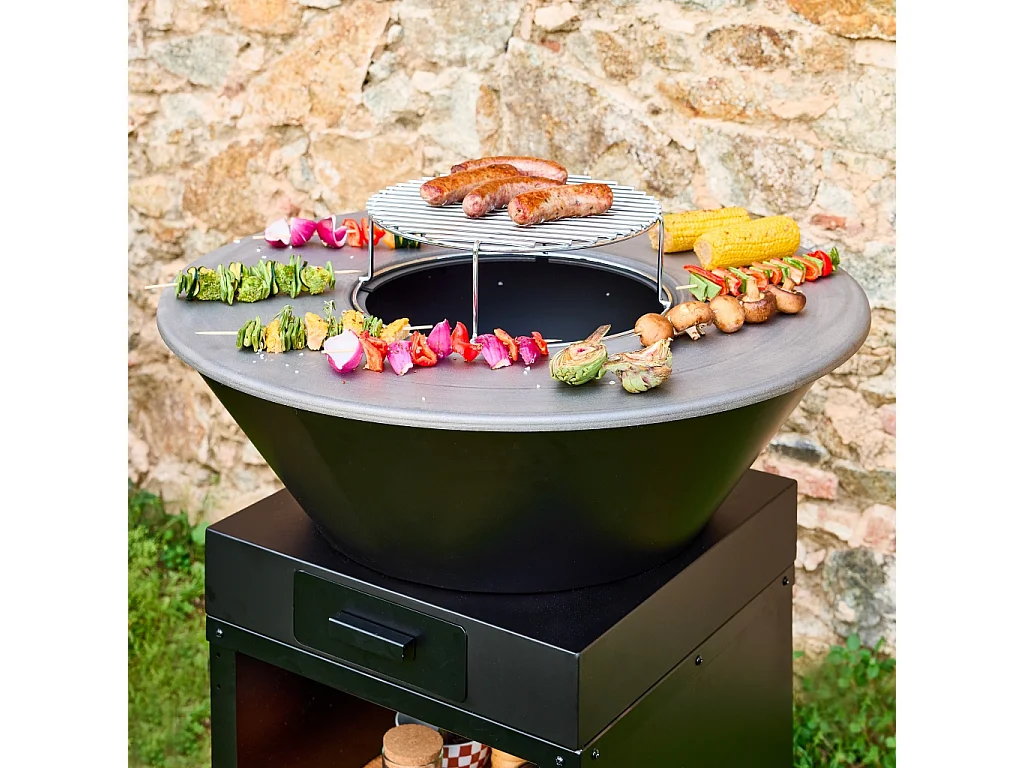 Braséro de cuisson Ø81.5cm avec grille de cuisson. espace de rangement et couvercle noir