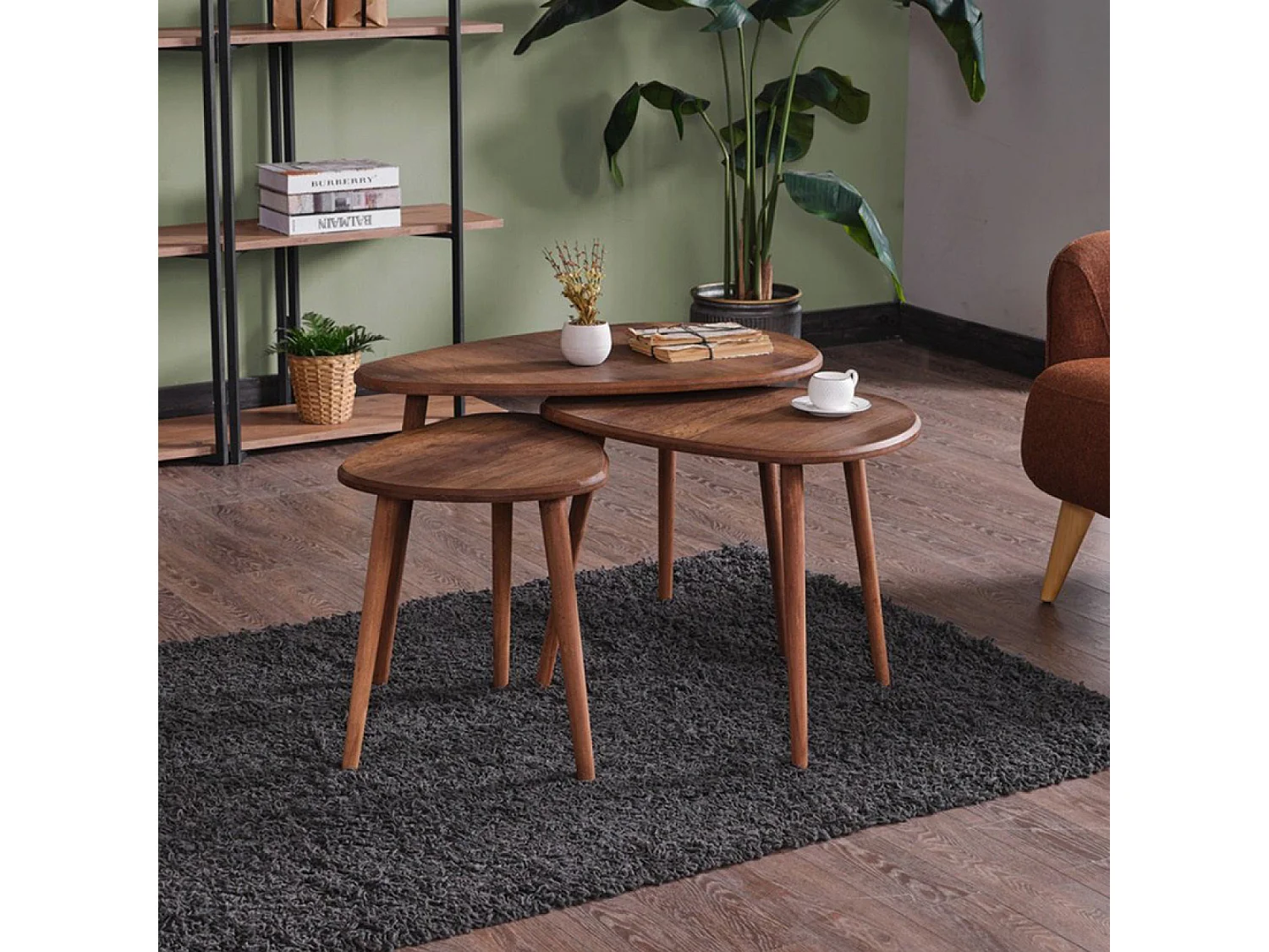 Set de 3 tables gigognes design effet noyer TIRA
