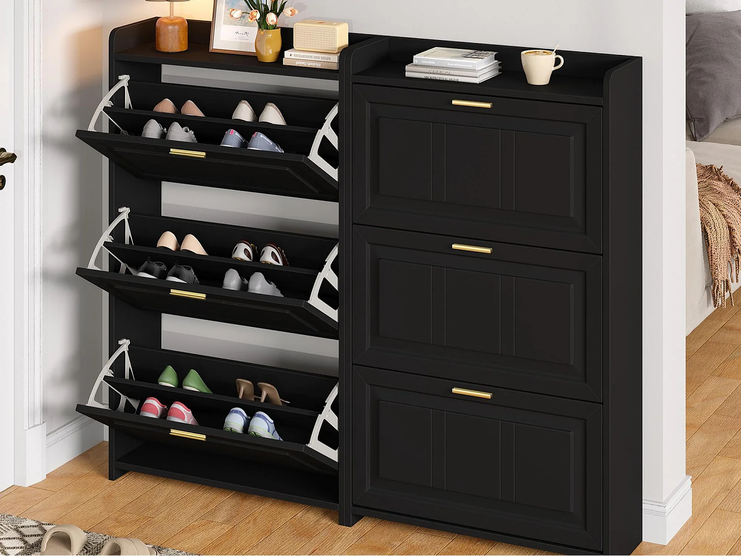 Set aus 2 Schuhschränken 140x24x120 cm - 6 Klapptüren - 12 Fächer - MDF und Spanplatten - Schwarz