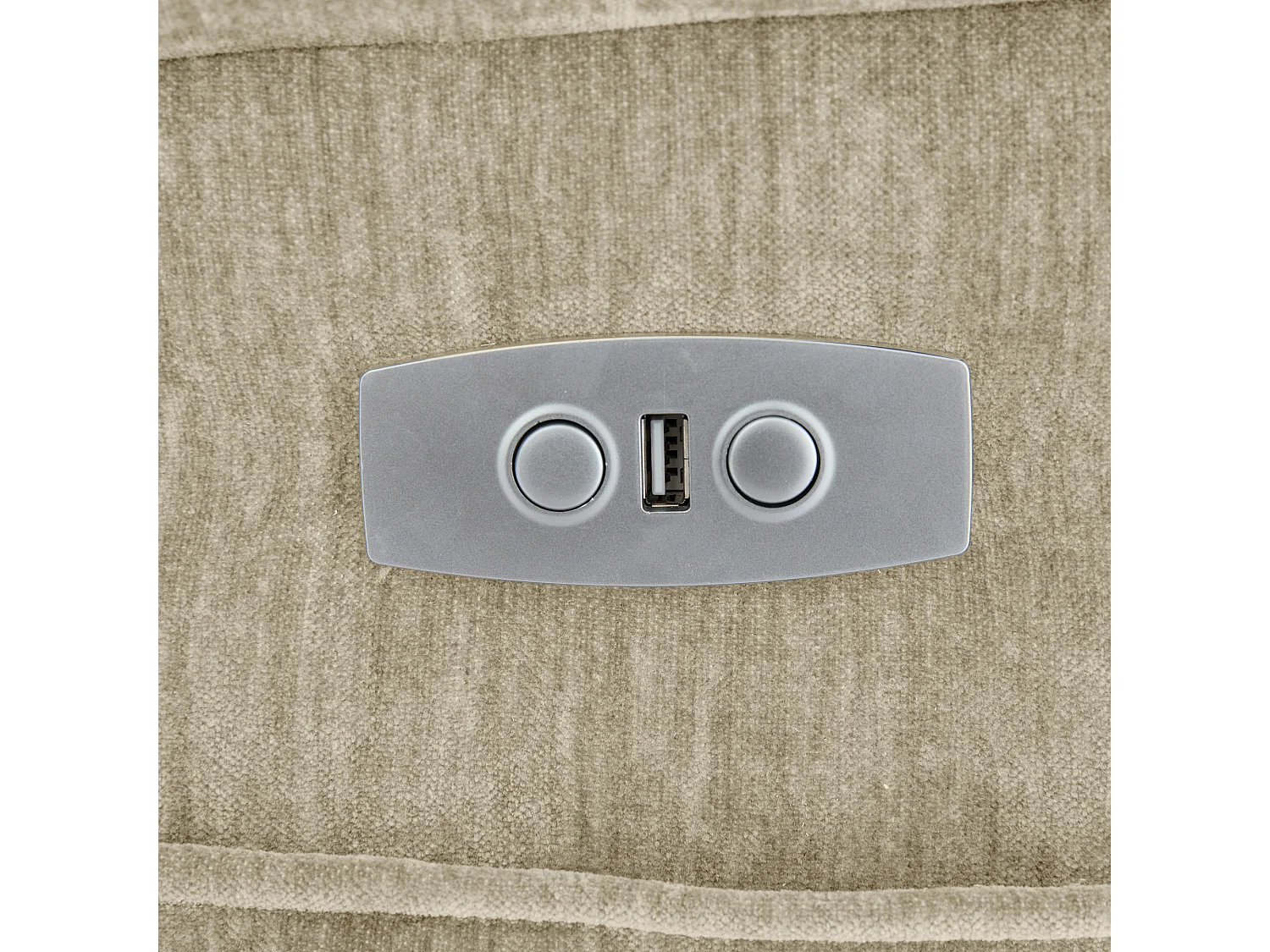 Poltrona massaggio elettrica regolabile 95x94x107cm - Funzioni massaggio e riscaldamento - Tasche laterali - Portabicchieri e porte USB - Beige