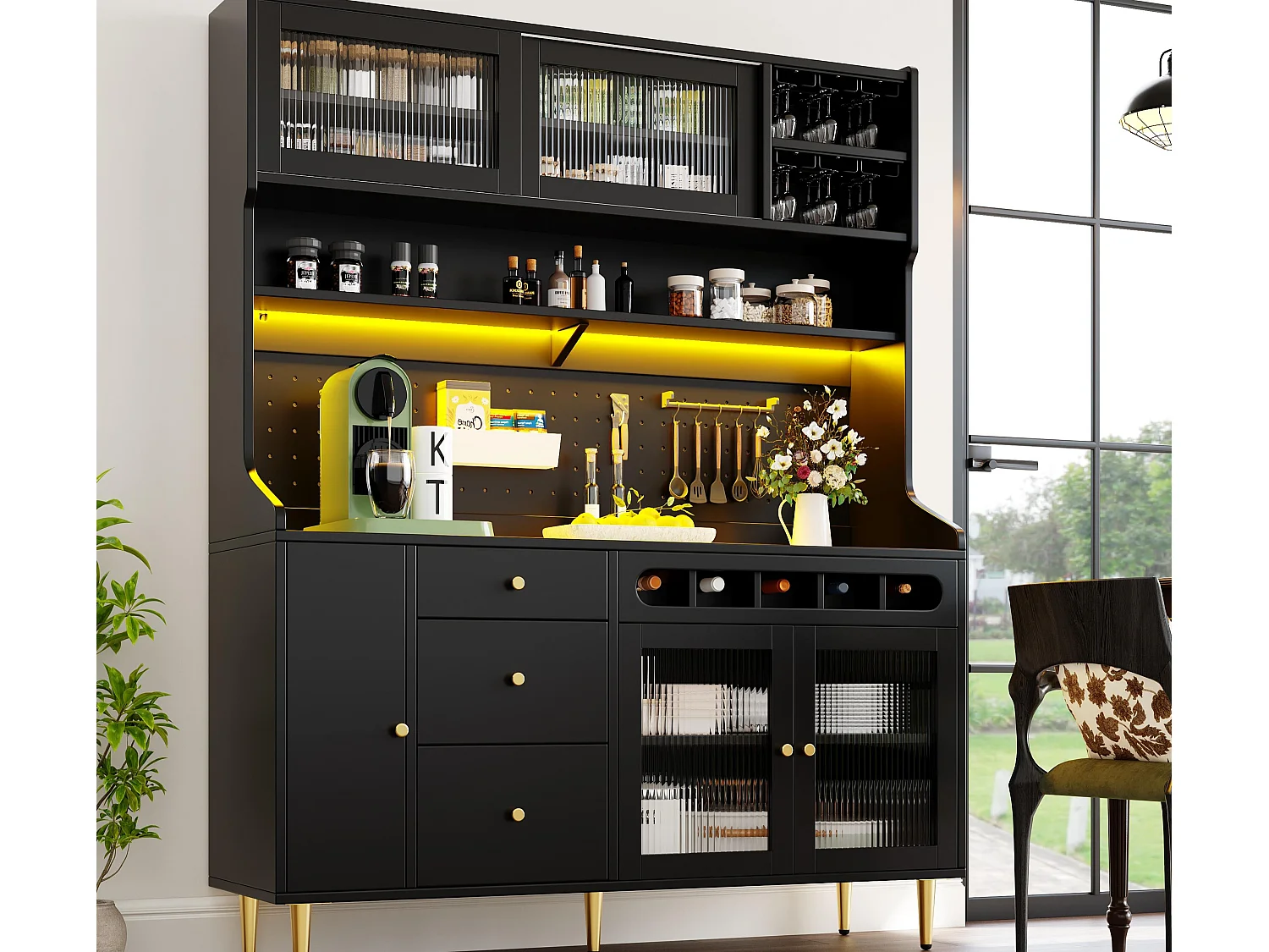 Kredens kuchenny 145x39x171 cm - z oświetleniem LED - 4 drzwi szklane - 3 szuflady - z panelem perforowanym - czarny