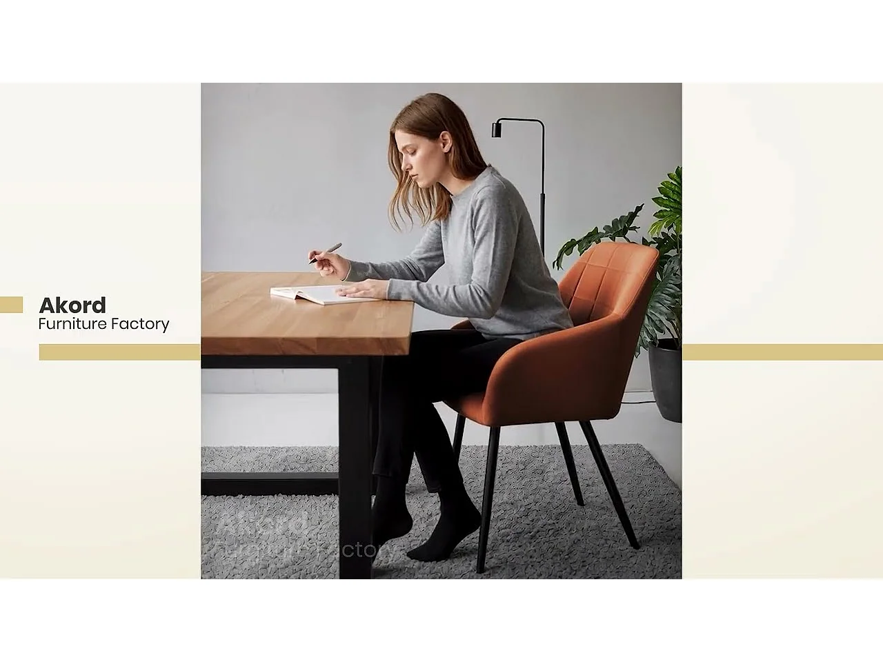 Lot de 2 Chaises rembourrées à surpiqûres carrées LUXANO Noir pieds noirs