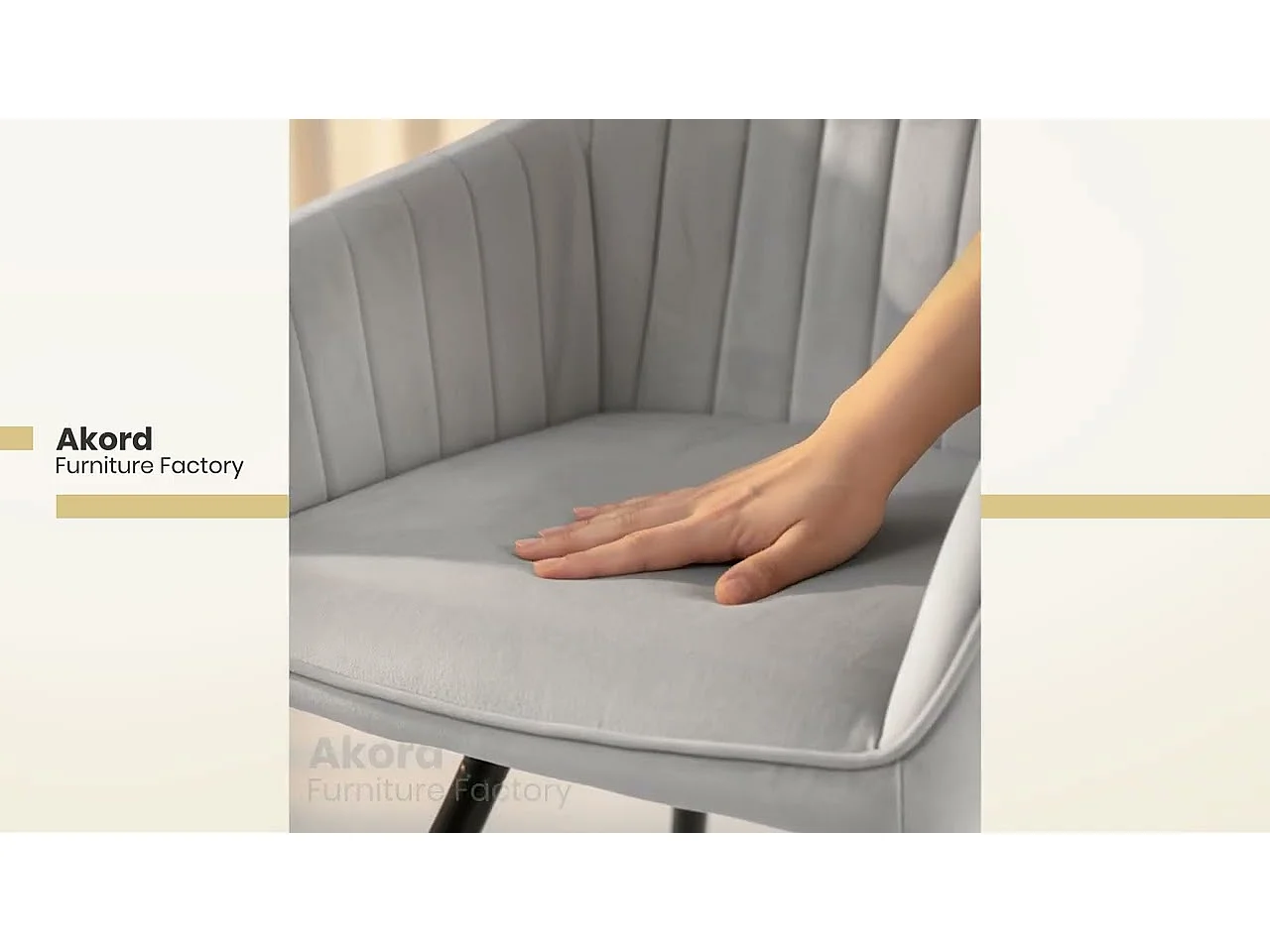 Lot de 2 Chaises pivotantes en velours à surpiqûres TURNO Beige pieds noirs