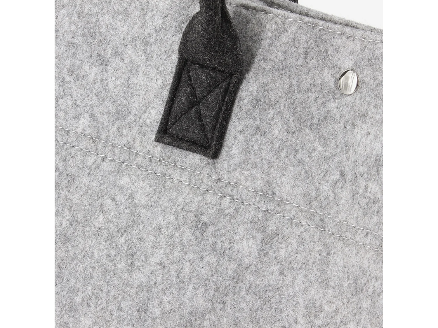 Panier à linge gris en polyester - Série Cadix - BATHBAZAAR