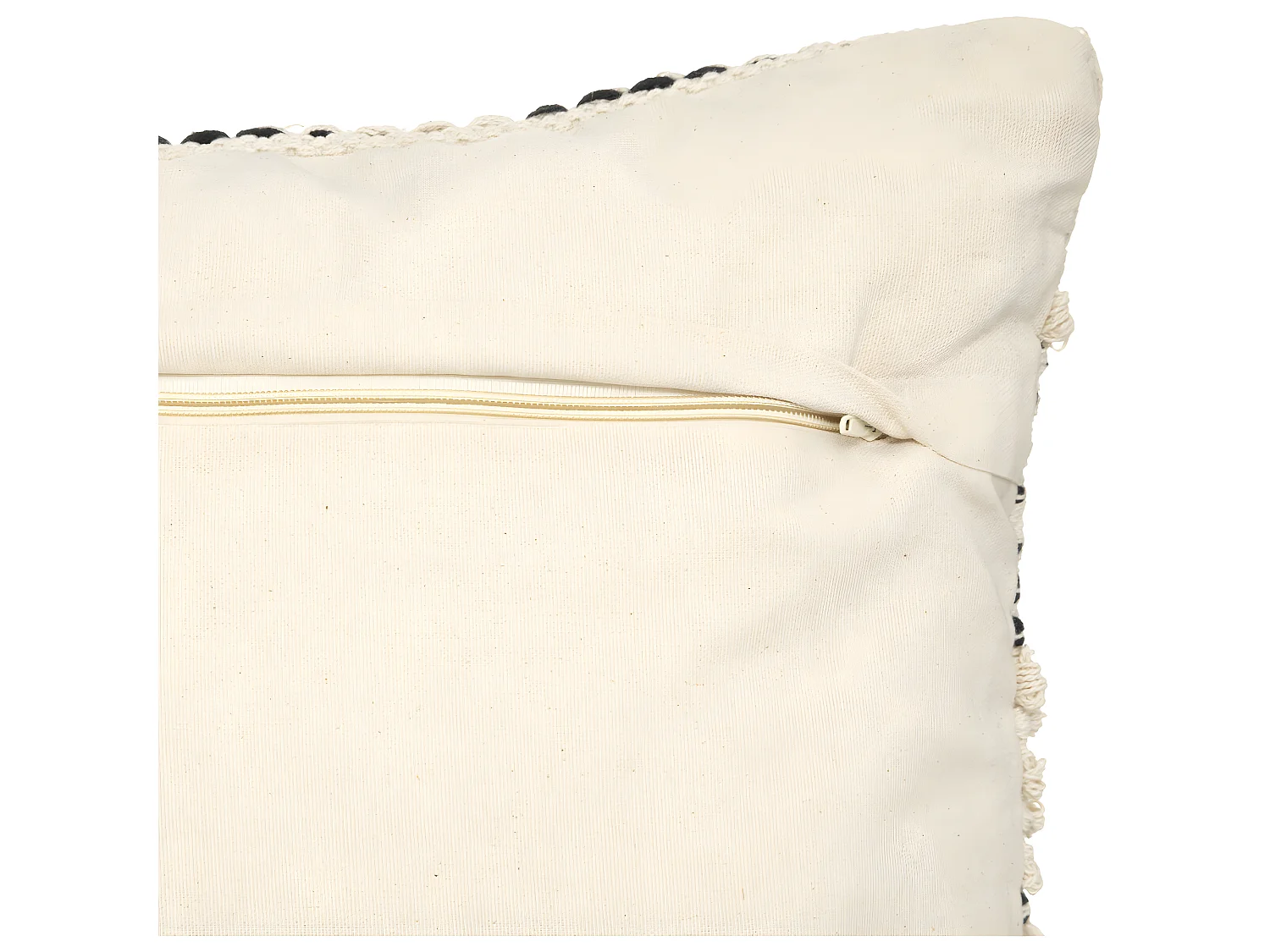 Coussin déhoussable en Coton motifs en relief et franges 45 x 45 cm