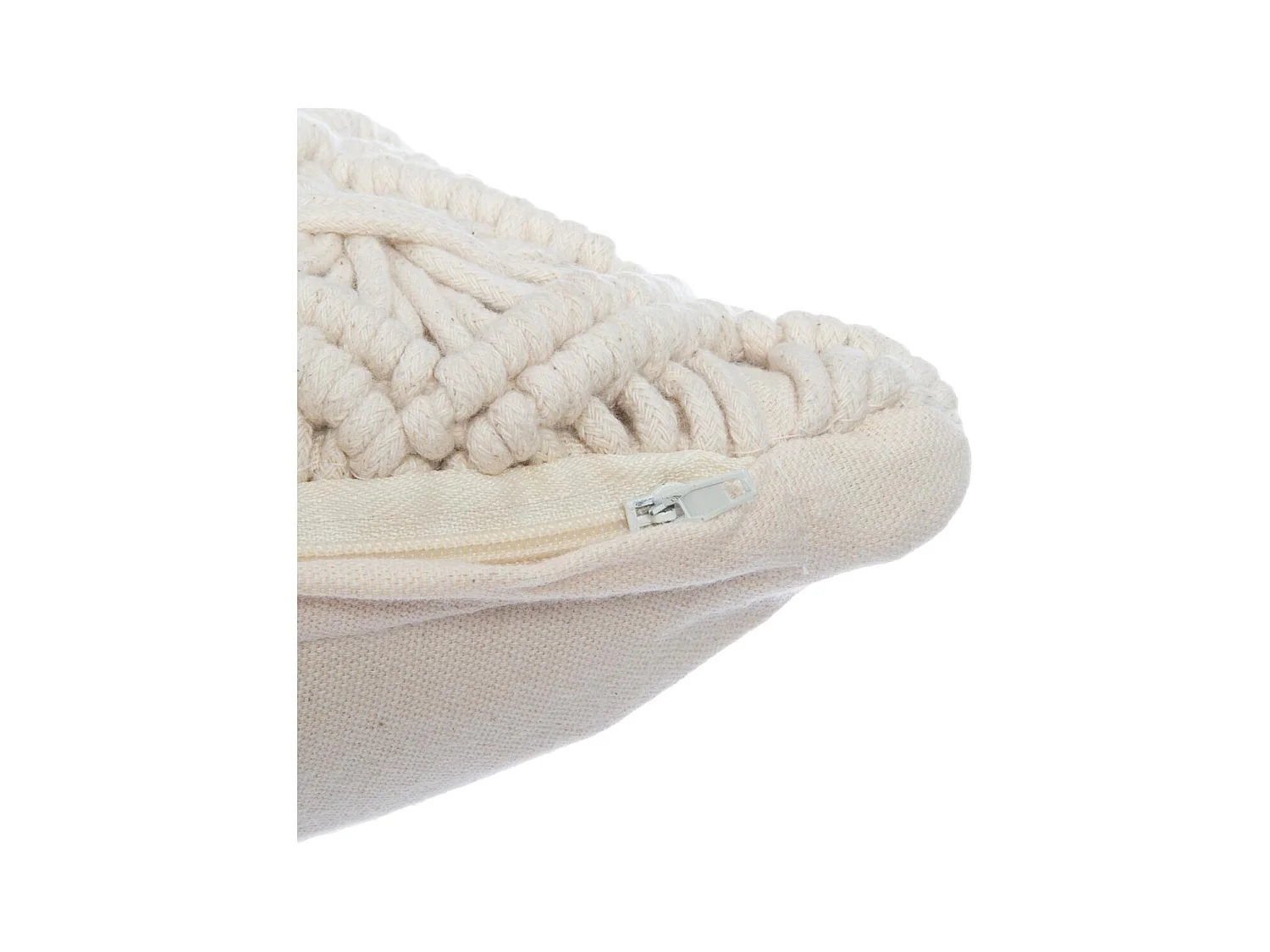 Cojín desenfundable de macramé