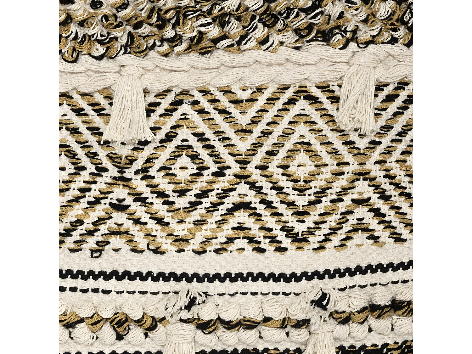 Coussin déhoussable en Coton motif en relief avec Pompons 45 x 45 cm