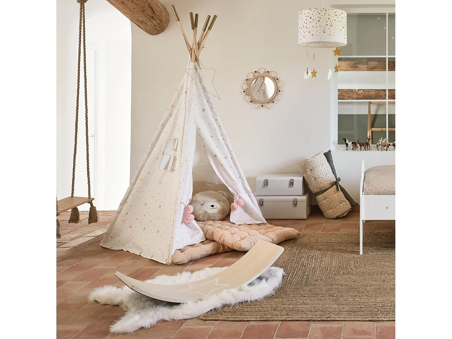 Coussin décoratif Ours en Fourrure beige  D 27 cm