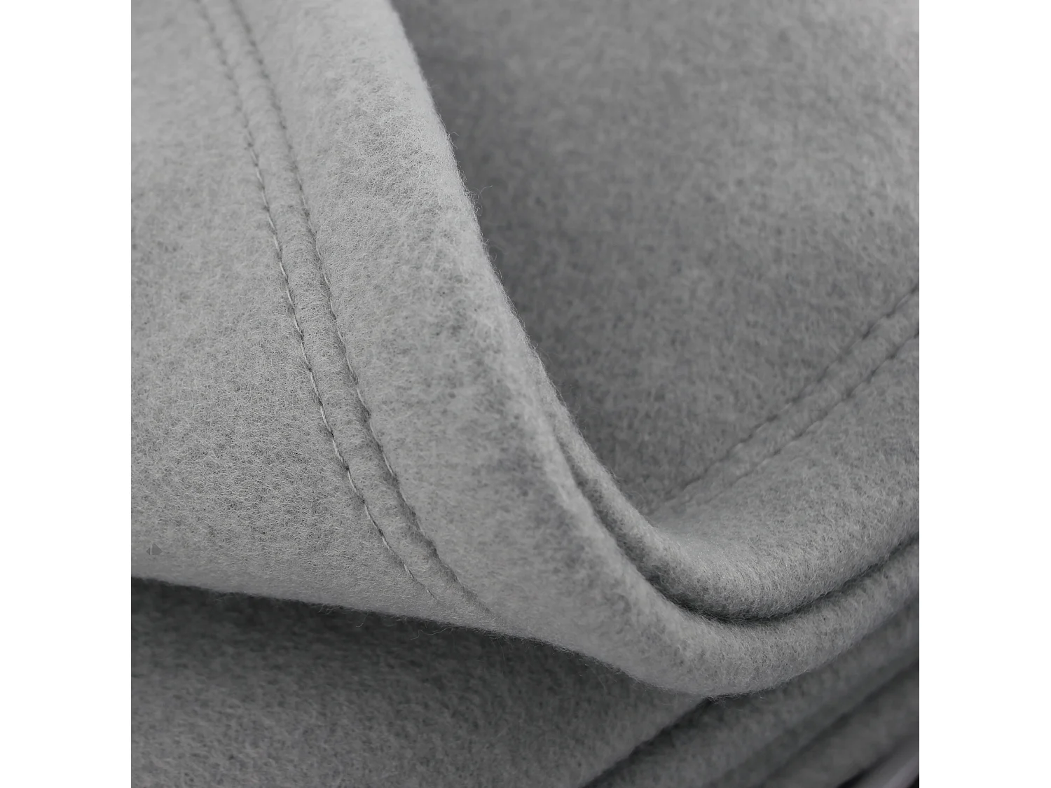 Couverture polaire 180x220 cm Isba gris Acier 100% Polyester 320 g/m2 traité non-feu