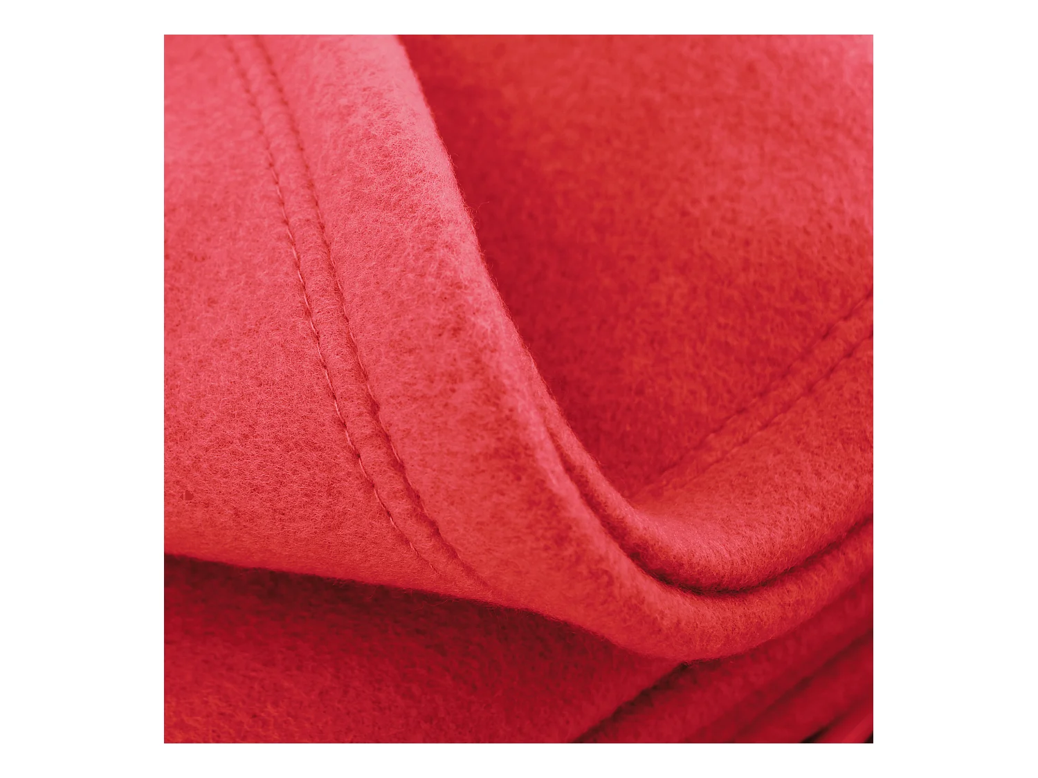 Couverture polaire 220x240 cm Isba Fraise 100% Polyester 320 g/m2 traité non-feu