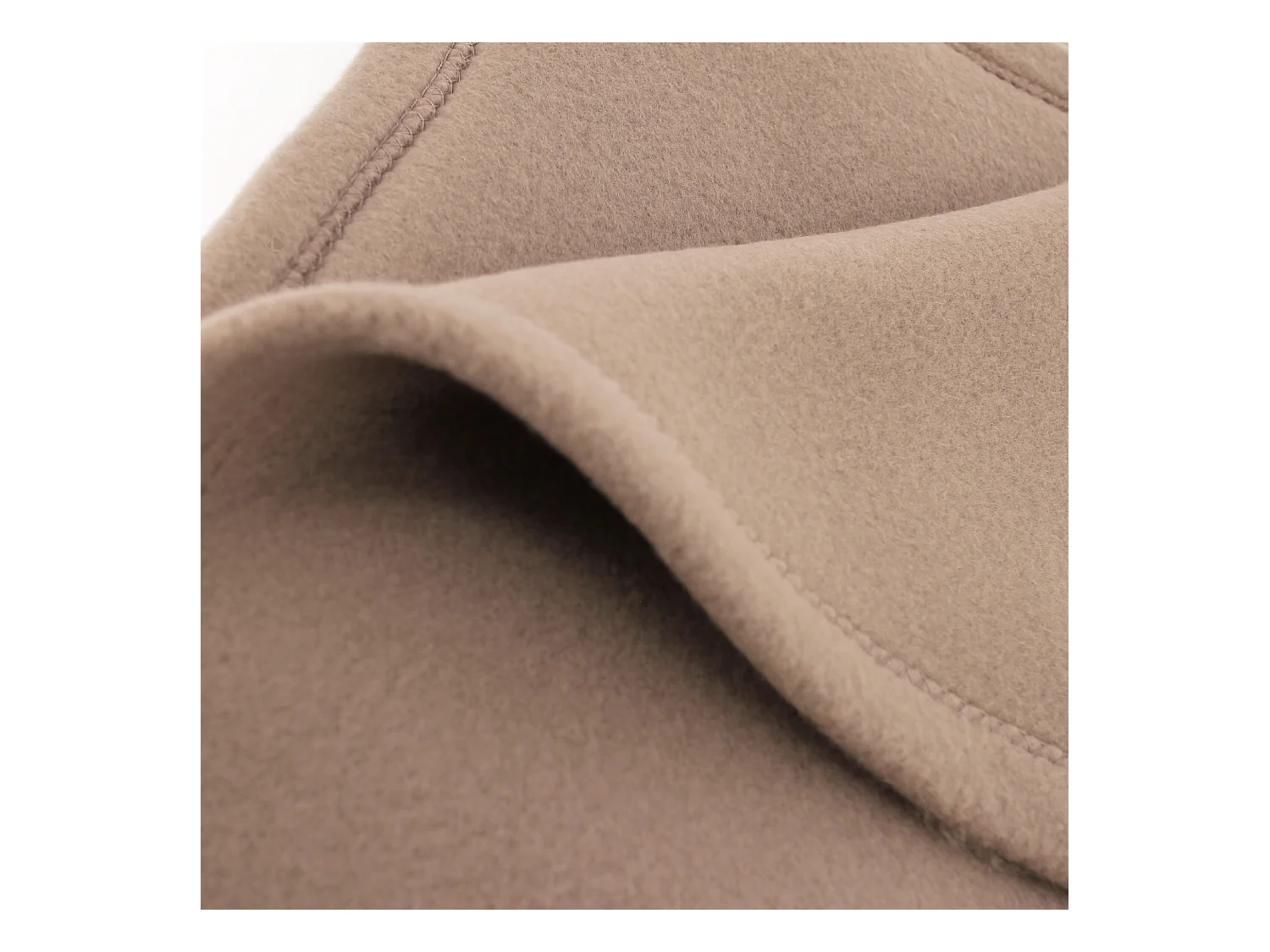 Couverture polaire 180x220 cm Isba marron Taupe 100% Polyester 320 g/m2 traité non-feu