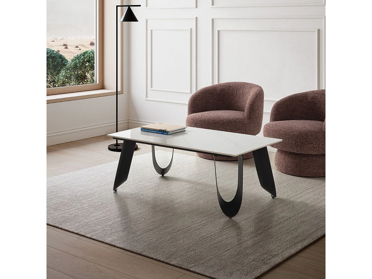 Table basse design rectangulaire avec plateau céramique imitation marbre blanc pied métal noir architectural  - LEILA