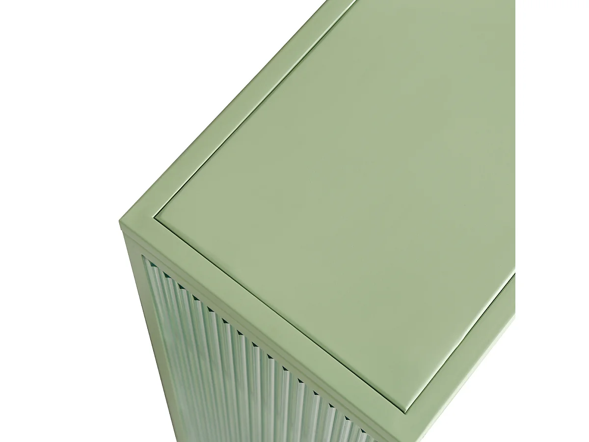 Armoire murale de 70 cm avec porte en verre vert et trois niveaux de rangement, idéale pour l'entrée, le salon, la salle de bain ou la salle à manger.