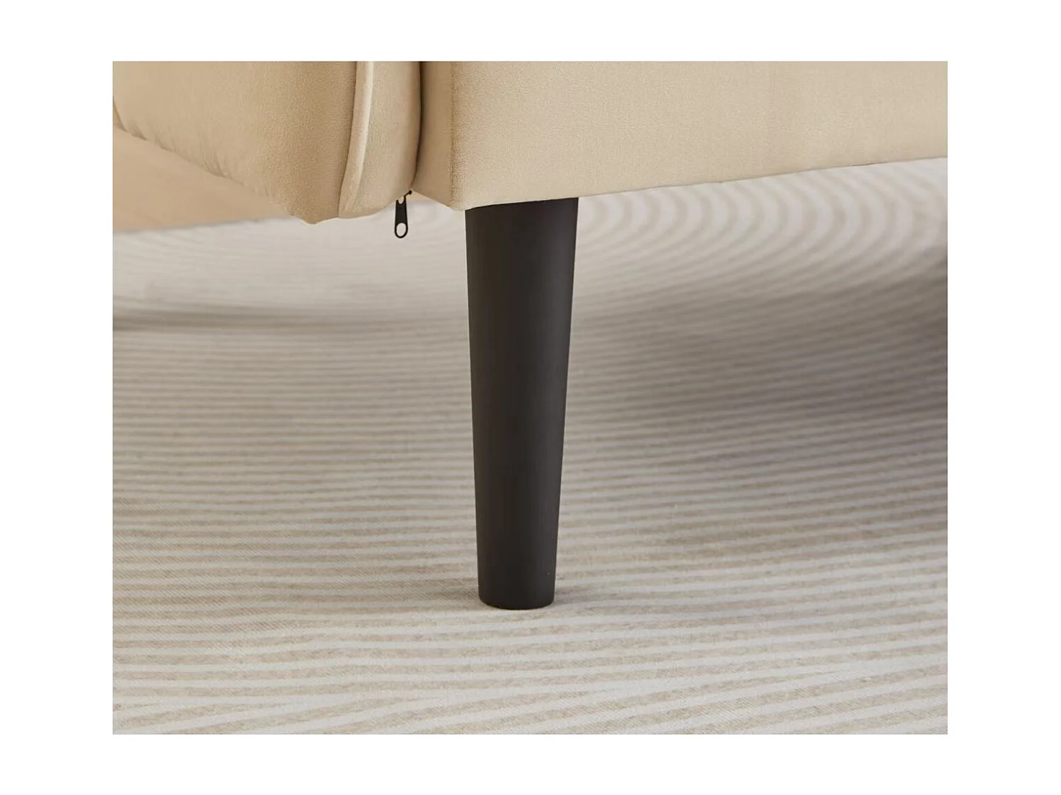 Sofá-cama 2 em 1: Dois lugares com revestimento em veludo, dobrável, ideal para espaços pequenos.