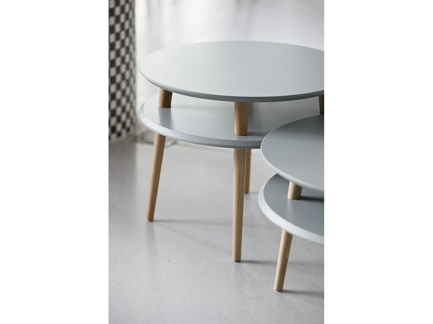 Zweistöckiger Couchtisch Durchmesser 70 cm x Höhe 35 cm Ufo Weiß