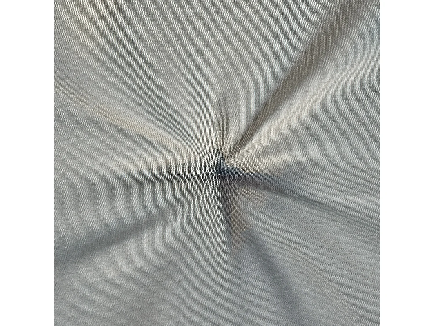 Dondolo 3 posti e lettino gazebo con zanzariera e cuscini