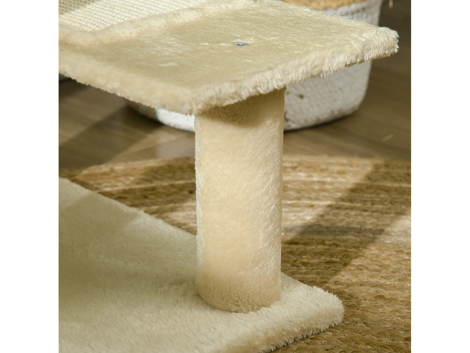 Trespolo per gatti multilivello tiragraffi in sisal e cuccia