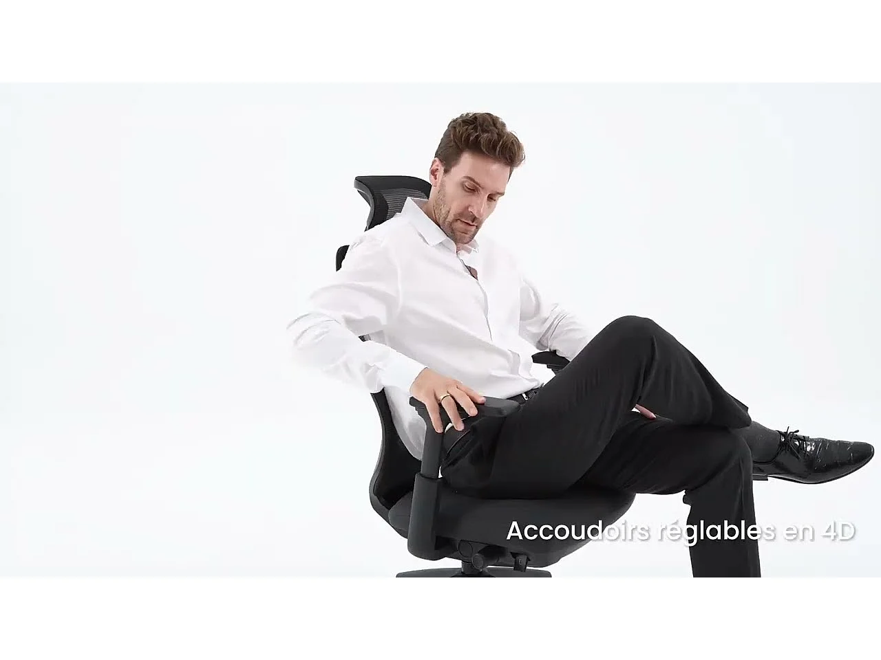 Ergonomische bureaustoel grijs SMARTUE, 4D armleuningen, voor-achter verstelbare zitting, nylon poten