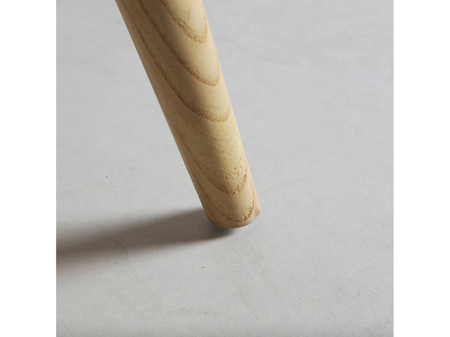 Chaise Eide classique en bois d'orme naturel