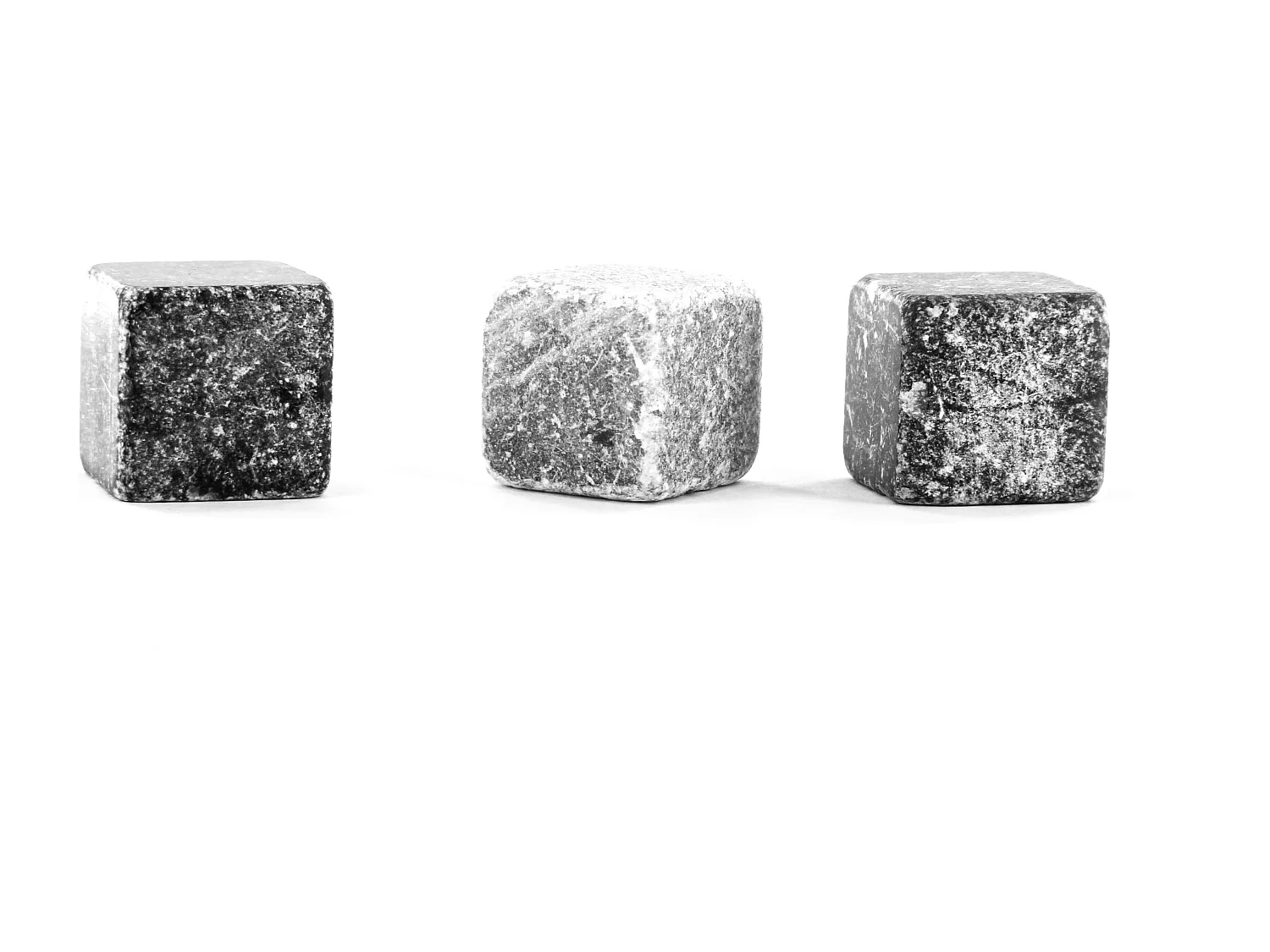 Lot de 9 pierres à whisky grises 8x10 cm avec filet de rangement – Refroidissement sans dilution