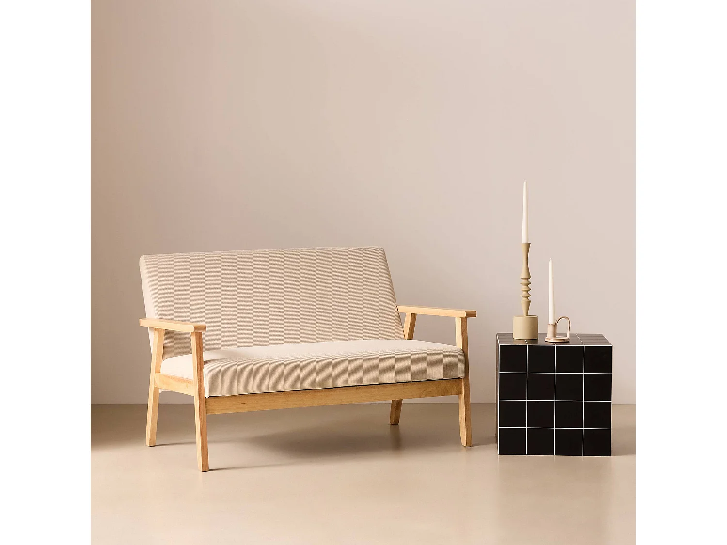Sofá-banco de pana con patas de madera,  2 plazas crema