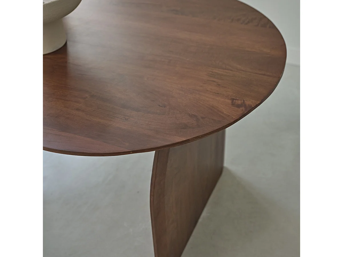 Table en manguier massif finition noyer 8 pers.