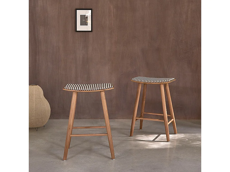 Lot de 2 tabourets en teck massif et assise à rayures 65 cm
