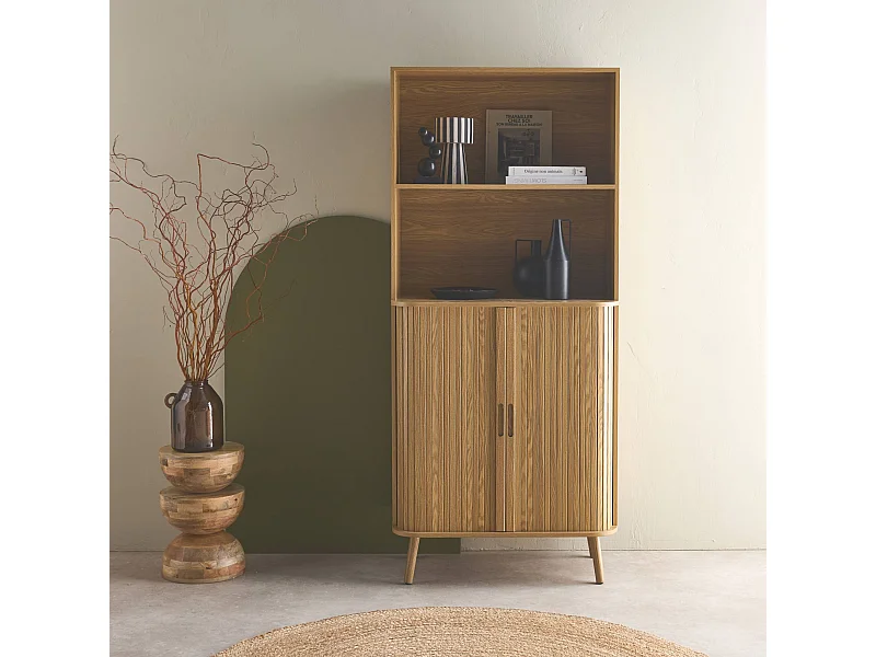 Etagère bibliothèque scandinave. 2 portes coulissantes. 4 niveaux. effet bois rainuré. L 80 x P 45 x H 180cm