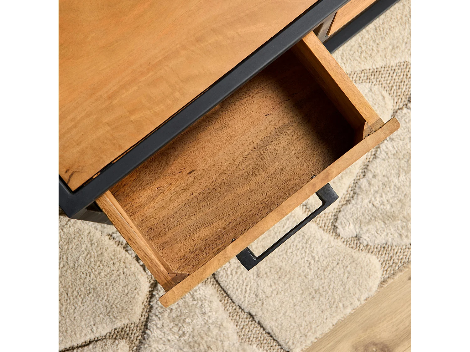 Table basse carrée en bois clair 4 tiroirs RIVANO