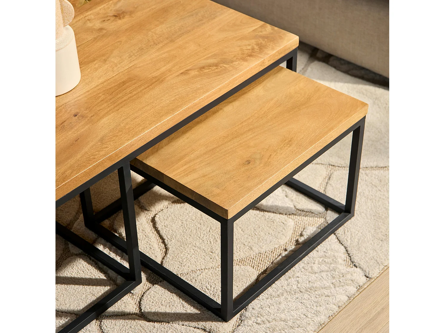 Table de salon gigogne en bois clair (lot de 3) RIVANO