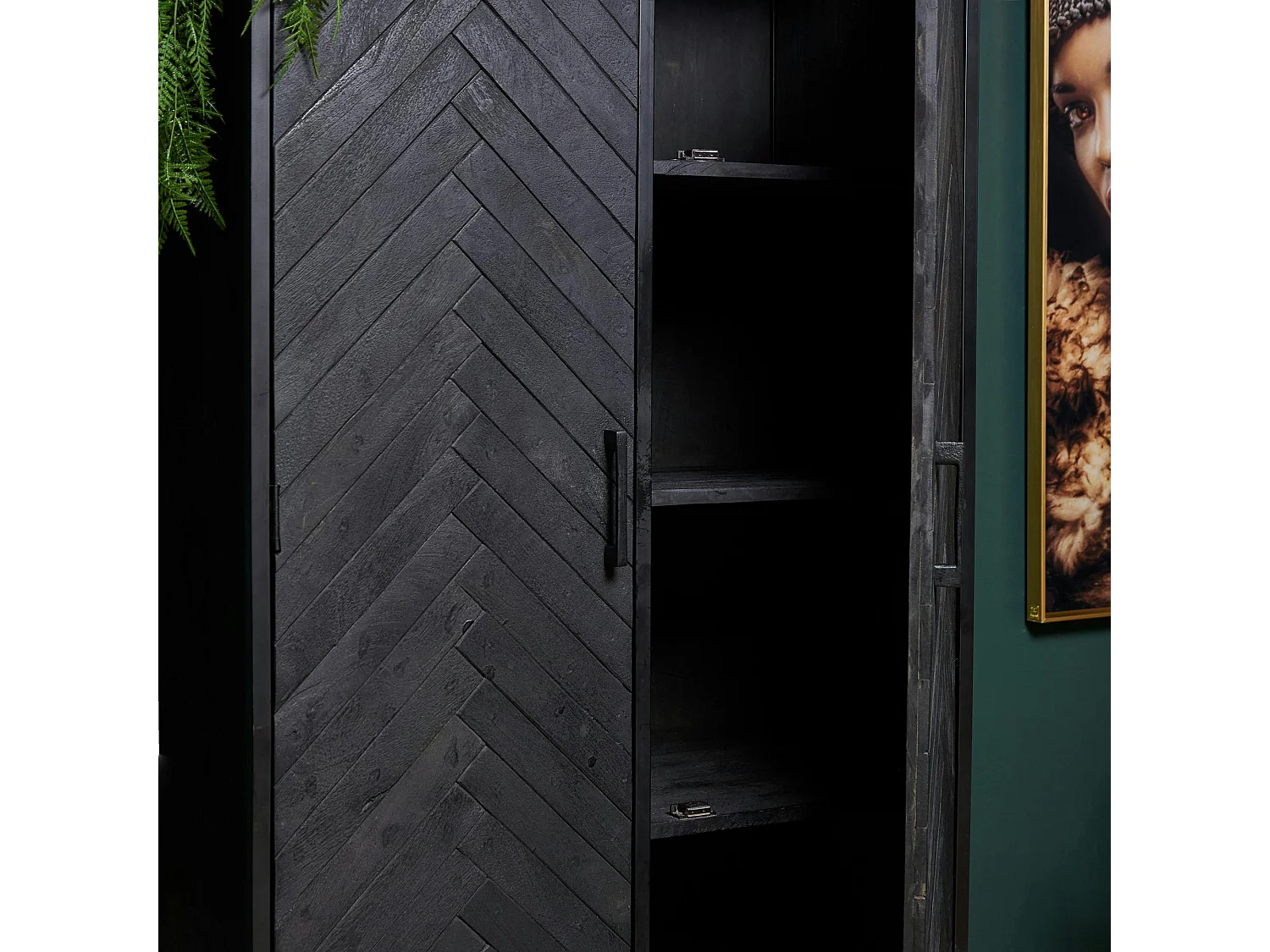 Buffet noir en bois 2 portes motif chevron ALVERA