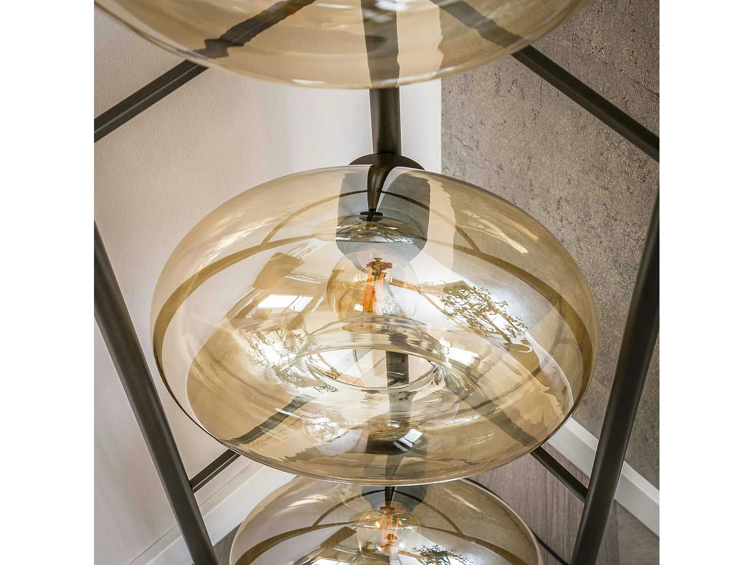 Lampadaire vintage anneaux en verre ambré NIAGARA