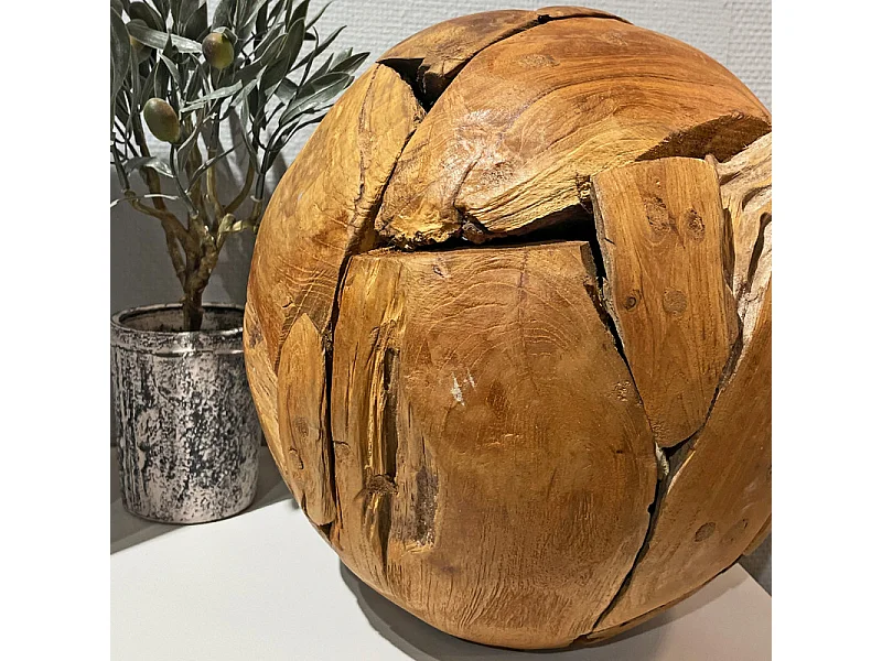 Boule décorative D. 30 cm en racine de bois de teck – NOOR