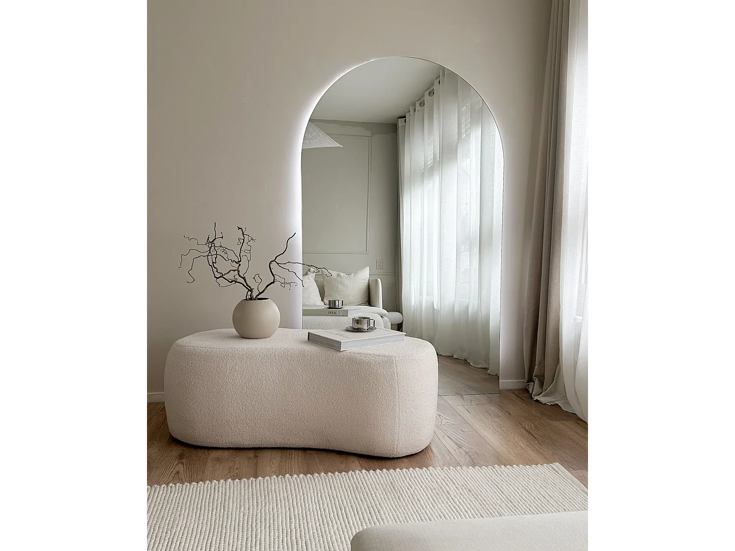 Pouf BAYARD Bouclé Blanc cassé 115 cm 56 cm 43 cm