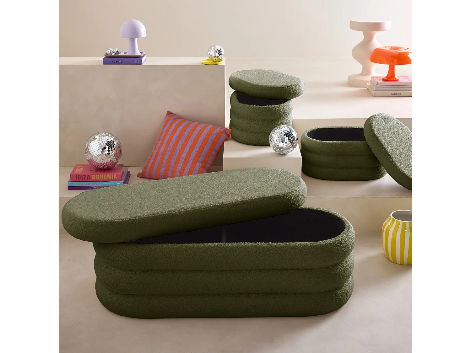 Banc coffre en bouclettes kaki avec 2 poufs ovales de rangement intégrés - L111cm