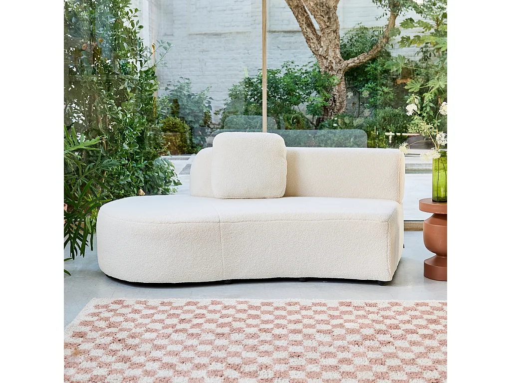 Divano organico a forma di virgola in bouclé, 2–3 posti, crema