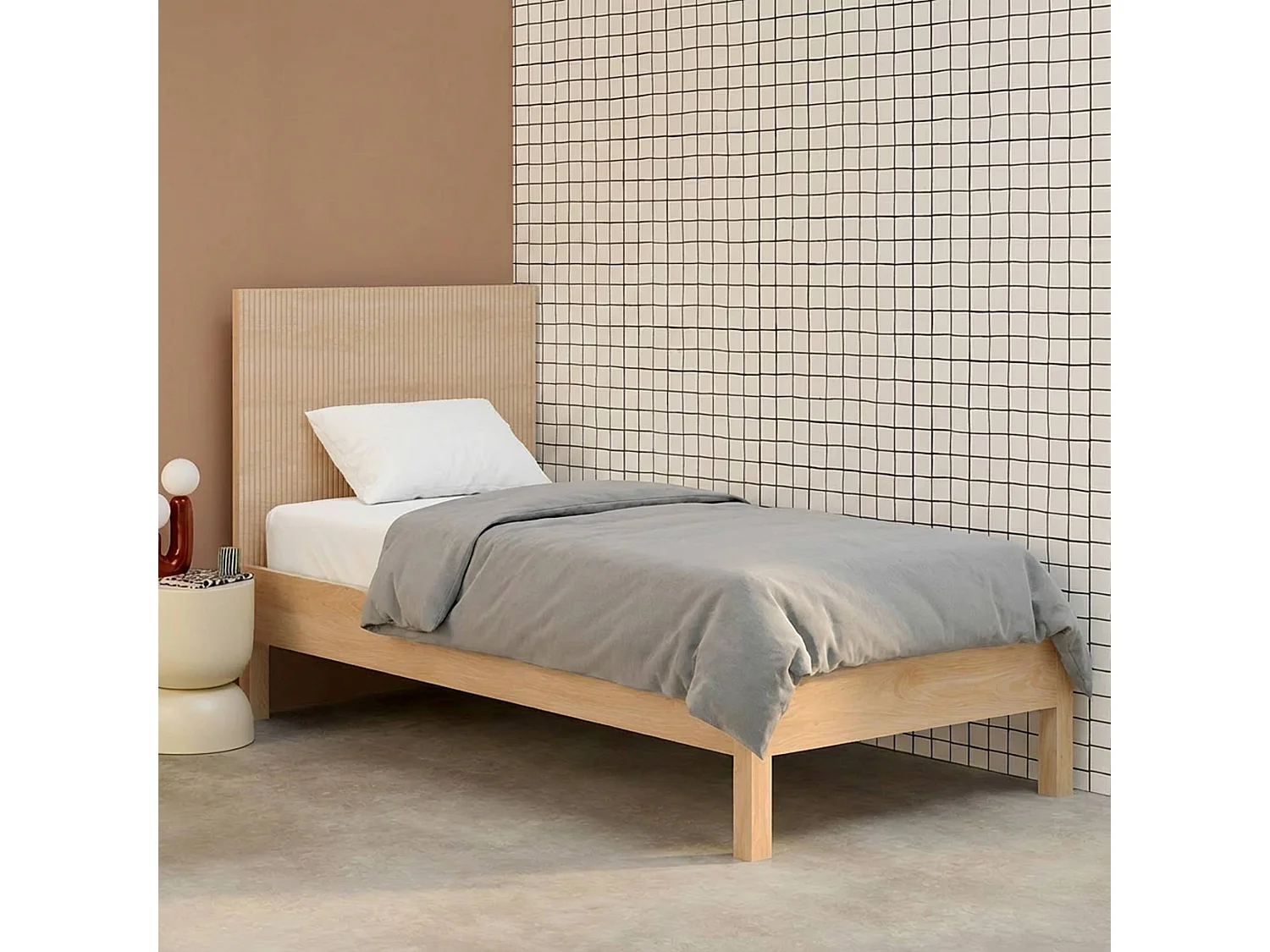 Letto con rete a doghe e testiera 90x190cm decorazione legno, marrone
