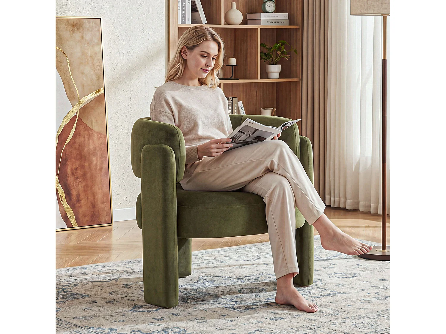 Modern barrel chair in solid wood, high-density foam, hypoallergenic fabric – Green