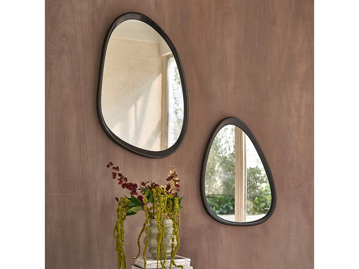 Espejo orgánico de madera de mindi negro 90x60 cm