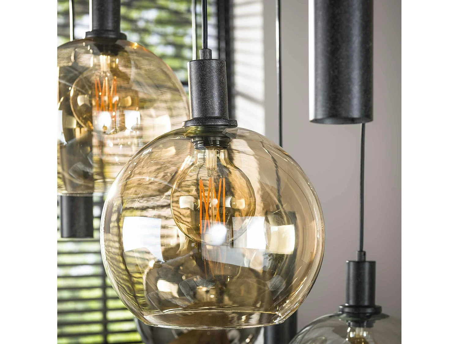 Suspension cuisine design 9 abat-jour assortis NOVA