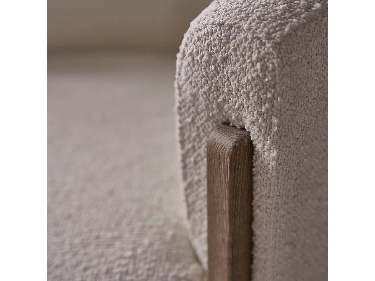 Fauteuil en chêne massif et bouclette