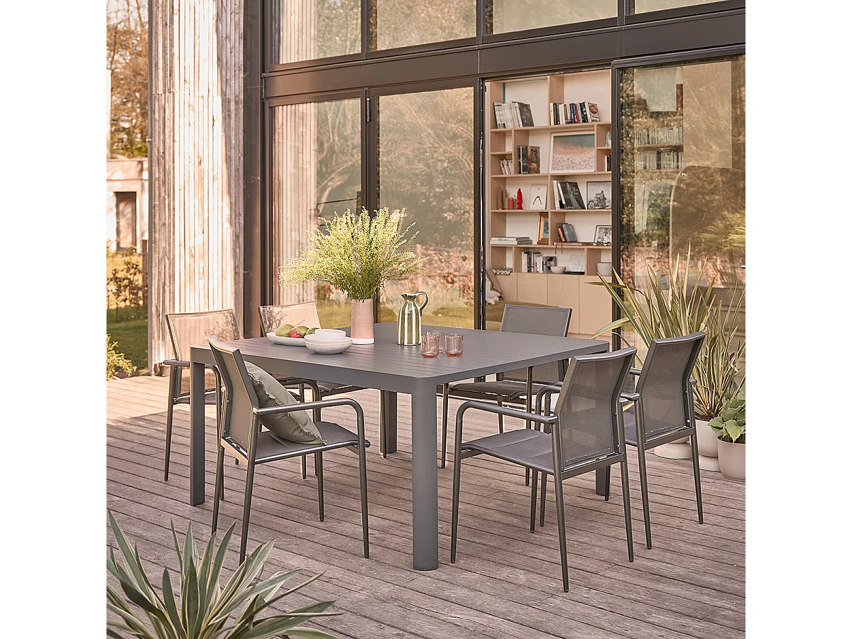 Mesa cuadrada extensible