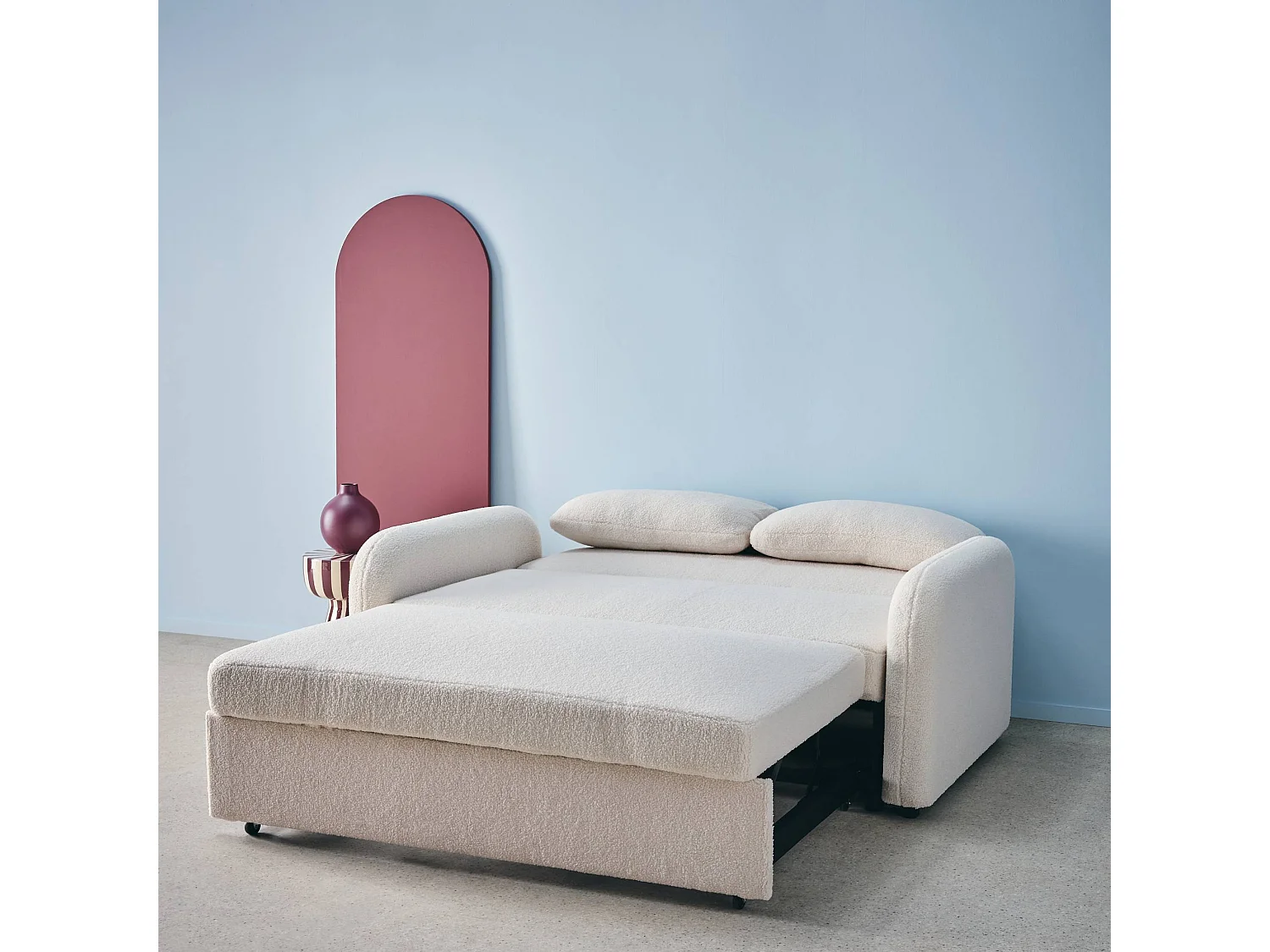 Divano letto arrotondato in tessuto bouclé, 2 posti, crema