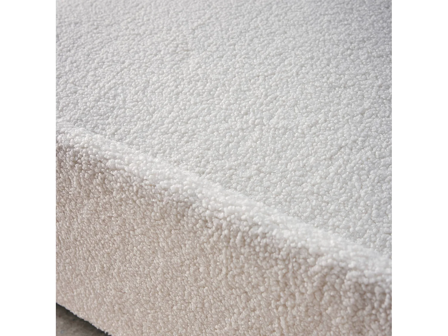Canapé convertible express 2 places en tissu bouclette crème LINO