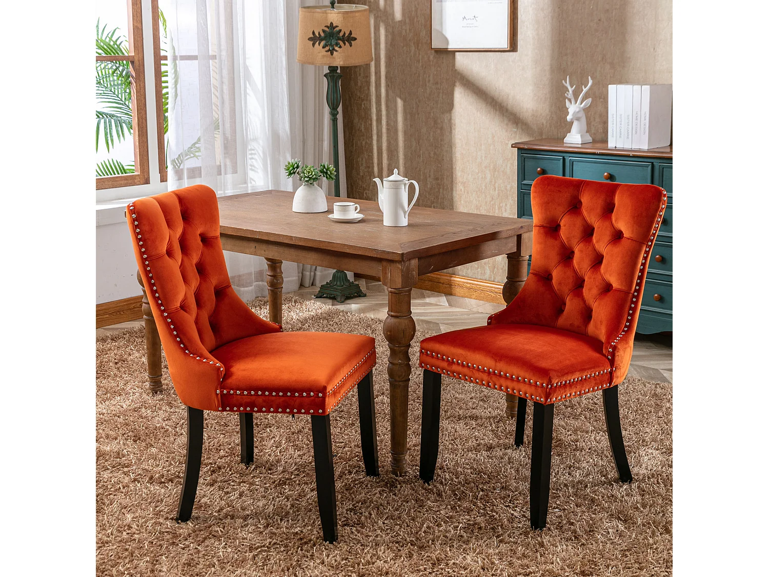 Set van 2 fluwelen stoelen - Houten poten en decoratieve nagels - Oranje kleur