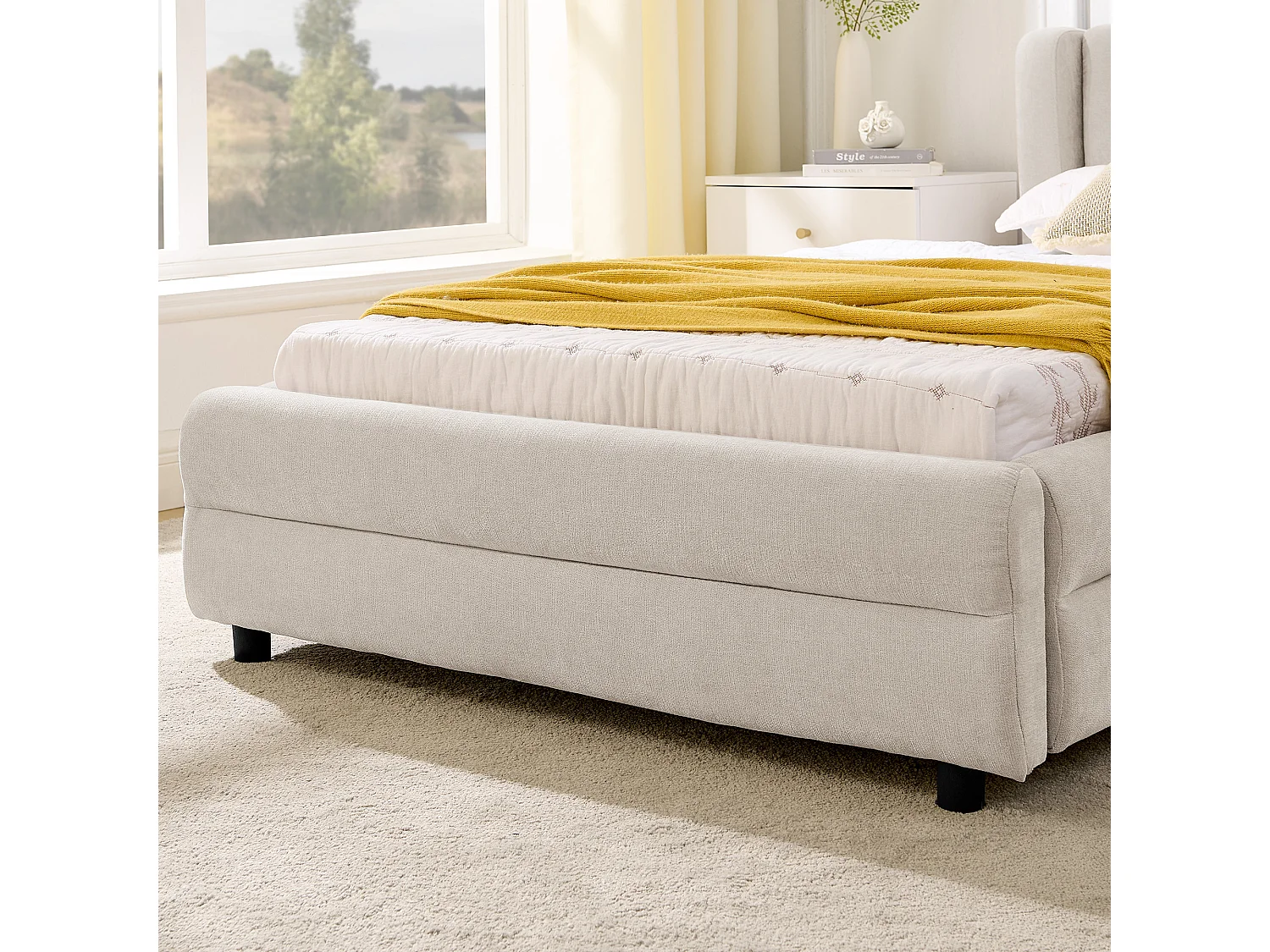 Lit simple 90x200cm avec compartiment de rangement latéral et port de chargement USB tissu doux en beige pour enfant et adulte (sans matelas)