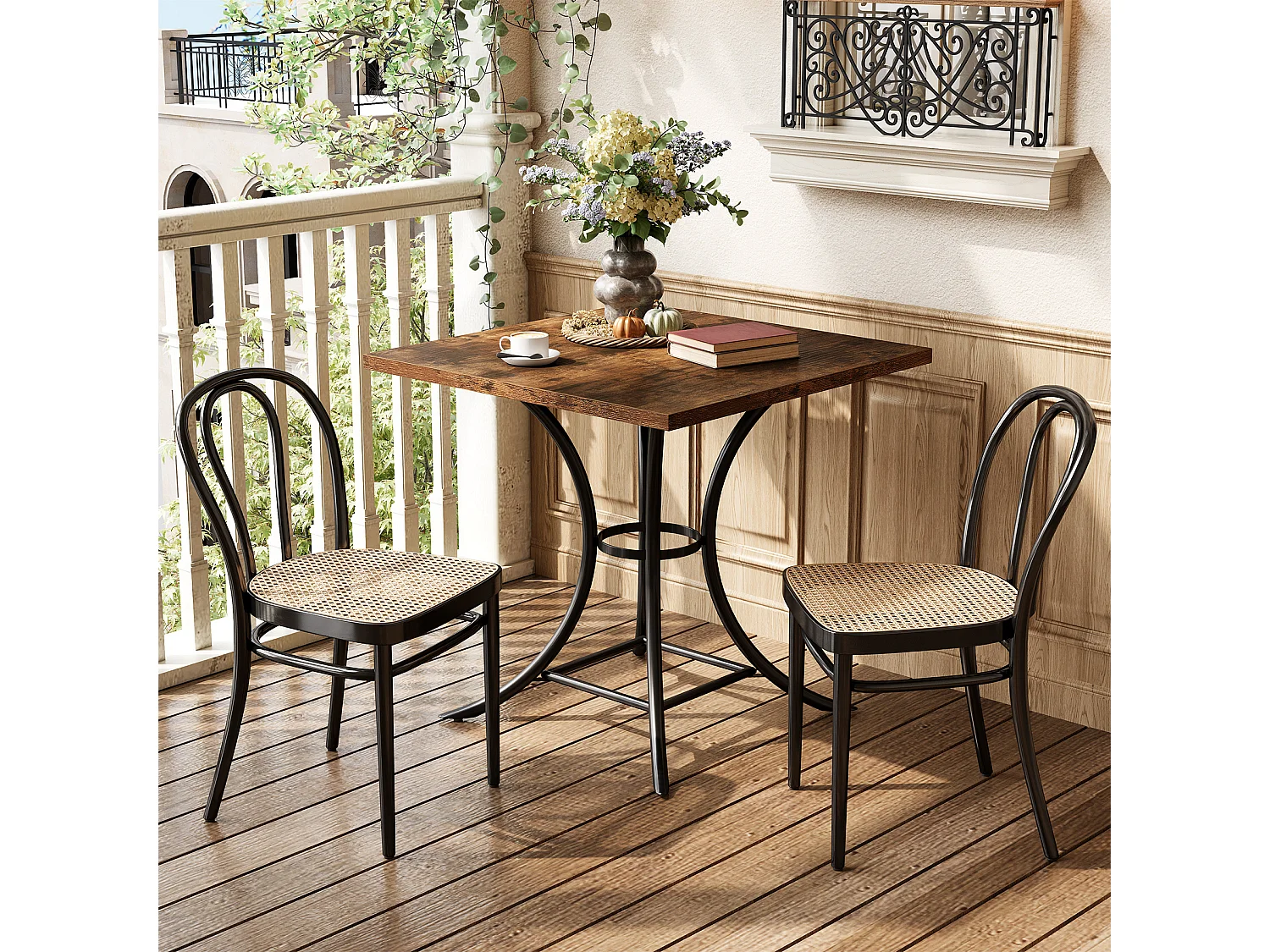 Table de salle à manger carrée pour 2 à 4 personnes, avec repose-pieds intégré.