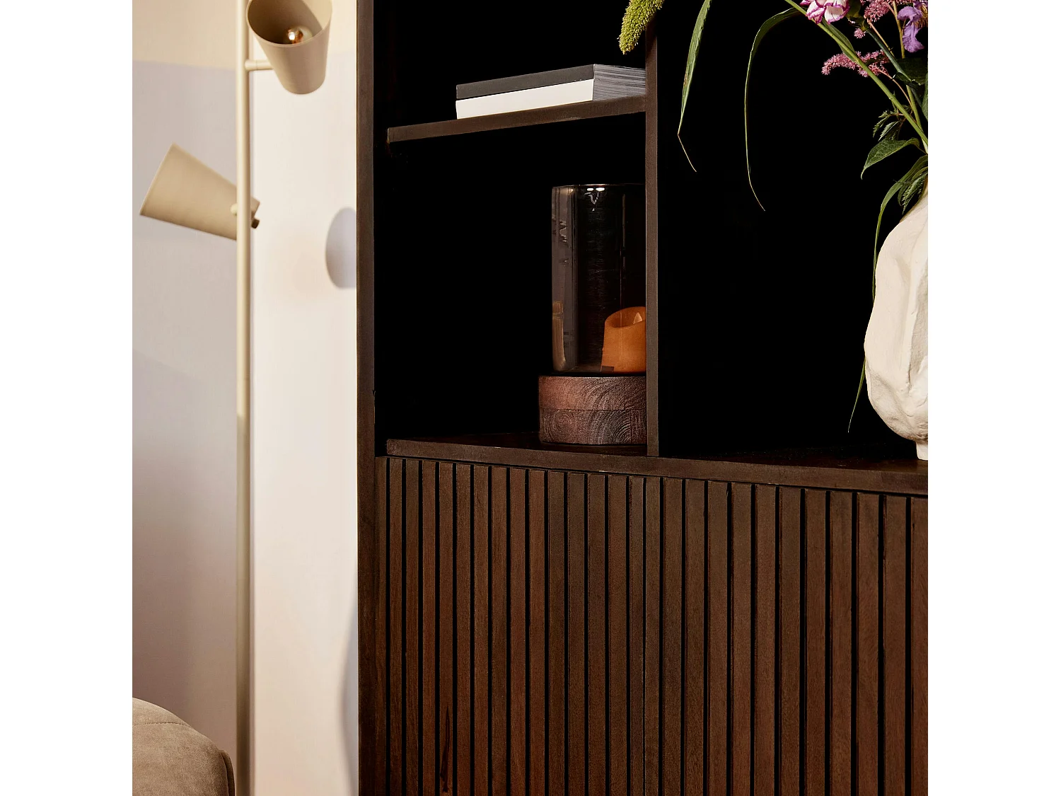 Bibliothèque étagère vintage 4 portes rainurées CORTINA