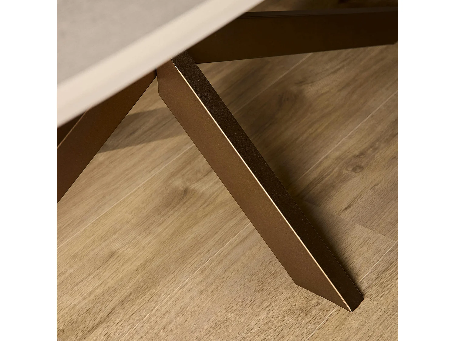 Table à manger bois sable bords arrondis 240 cm CORTINA