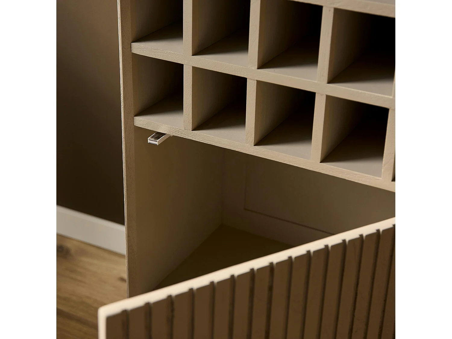 Minibar salon bois beige 1 porte 1 casier CORTINA